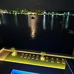 Apartment Royal Dutch Lux 4