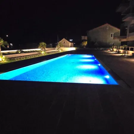 Royal Dutch Lux 4 Lägenhet *
