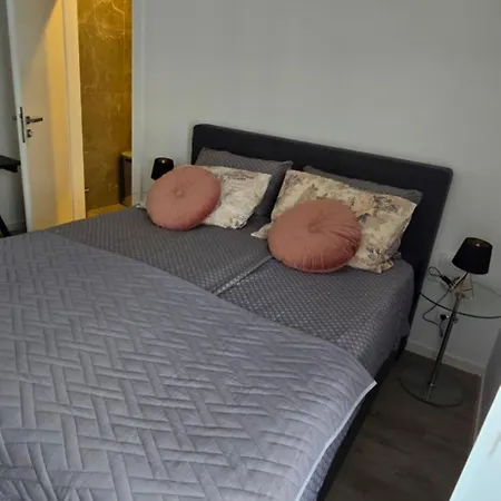 Royal Dutch Lux 4 Lägenhet Trogir