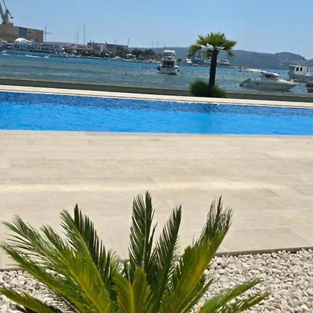 Royal Dutch Lux 4 Lägenhet Trogir